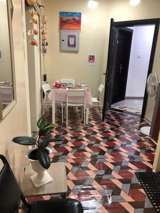 Ferienwohnung Moon Backpackers , Al Rigga , Partition For Couples And For Singles Dubai Exterior foto