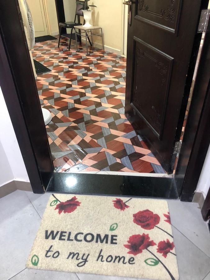 Ferienwohnung Moon Backpackers , Al Rigga , Partition For Couples And For Singles Dubai Exterior foto