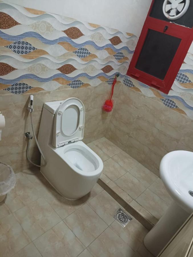 Ferienwohnung Moon Backpackers , Al Rigga , Partition For Couples And For Singles Dubai Exterior foto