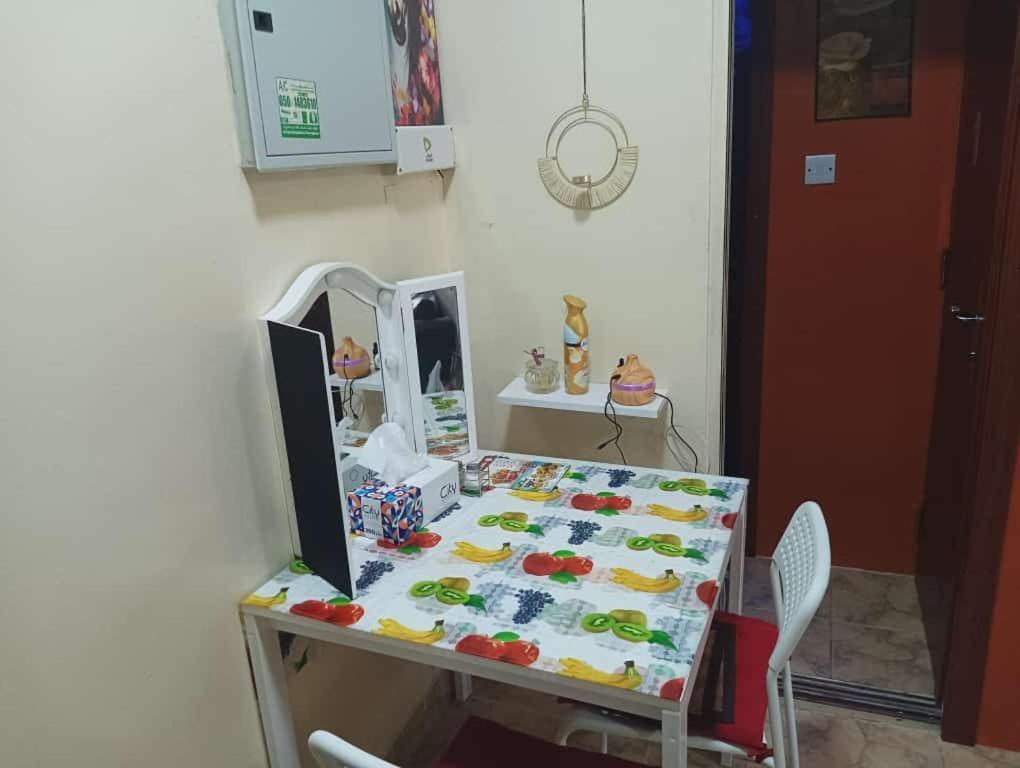 Ferienwohnung Moon Backpackers , Al Rigga , Partition For Couples And For Singles Dubai Exterior foto